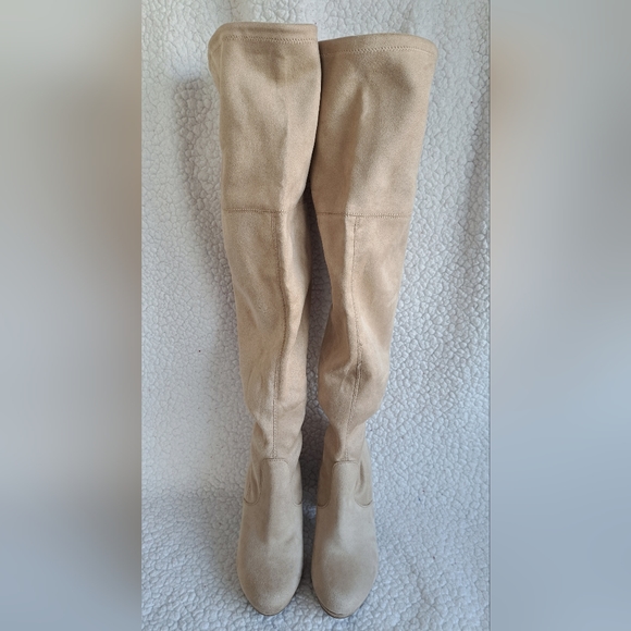 Womens Zigi Soho Suede Cream/ Beige Thigh High Boot - Picture 6 of 11